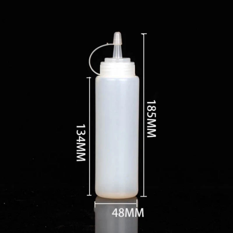 Large Squeeze Condiment Bottles with Nozzles Ketchup BBQ Sauces Olive Oil Bottle Dispenser Squeeze Sauce Bottle Kitchen Gadget